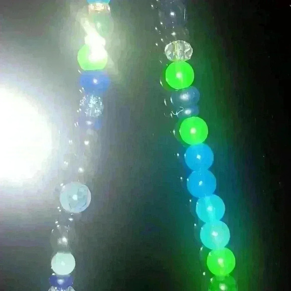 The Sui Generis Custom Beaded Necklace - Picture 3 of 3